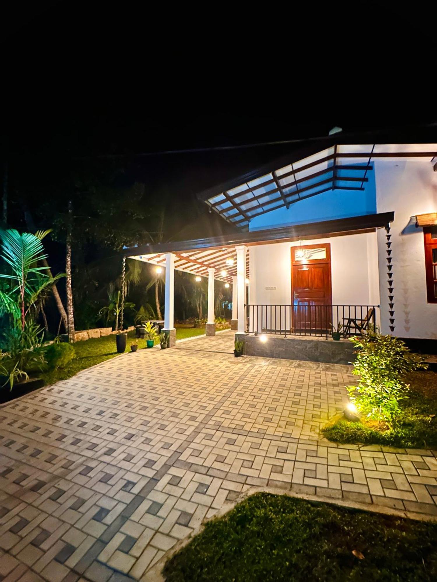 Serene Bliss Villa Unawatuna