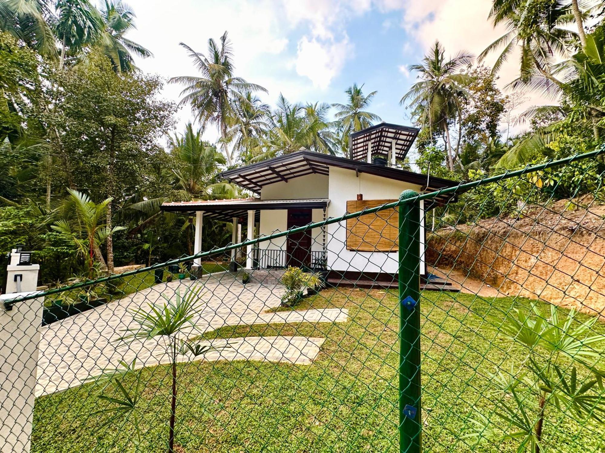 Serene Bliss Villa Unawatuna